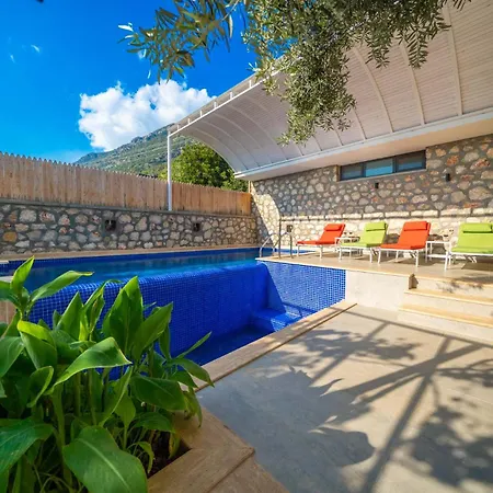 Hotel Therapy Aqua - Cocuk Havuzlu 4 Kisilik