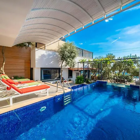 Therapy Aqua - Cocuk Havuzlu 4 Kisilik Kaş