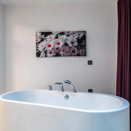Therapy Aqua - Cocuk Havuzlu 4 Kisilik Hotel